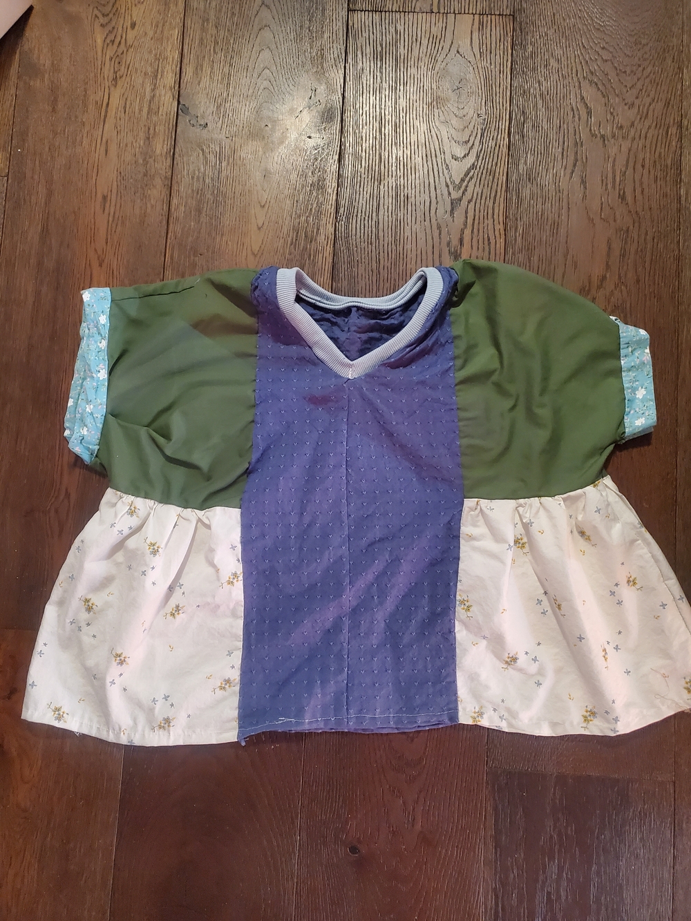 Matchy Matchy Sewing Club Collage Top Fableism Fabrics. Size Small